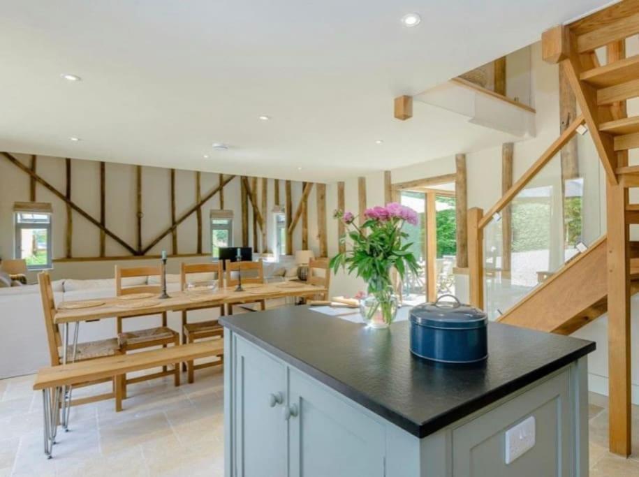 Stride'S Barn Villa Whiteparish Bagian luar foto