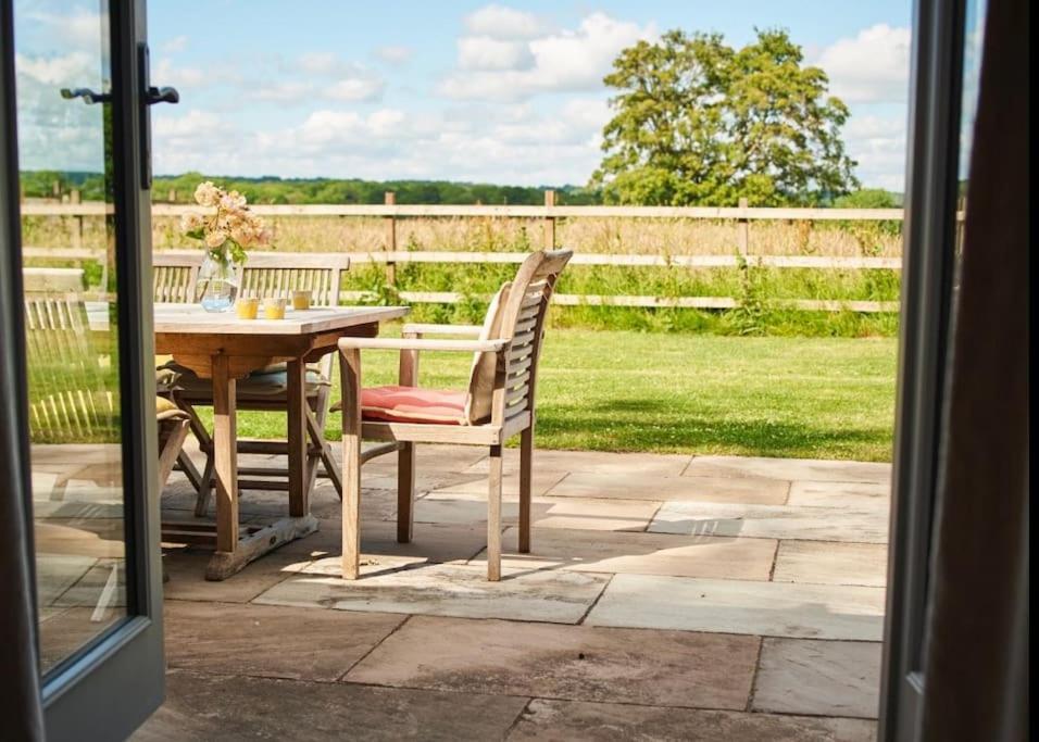Stride'S Barn Villa Whiteparish Bagian luar foto